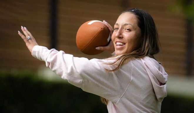 雷迪克：马刺防守策略和太阳类似，让东里出手高难度中投